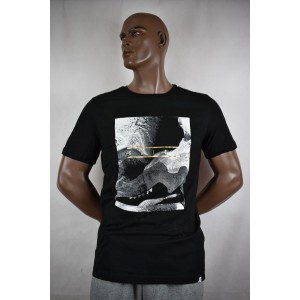 Тениска PUMA SNEAKER 4 TEE Тениска PUMA SNEAKER 4 TEE